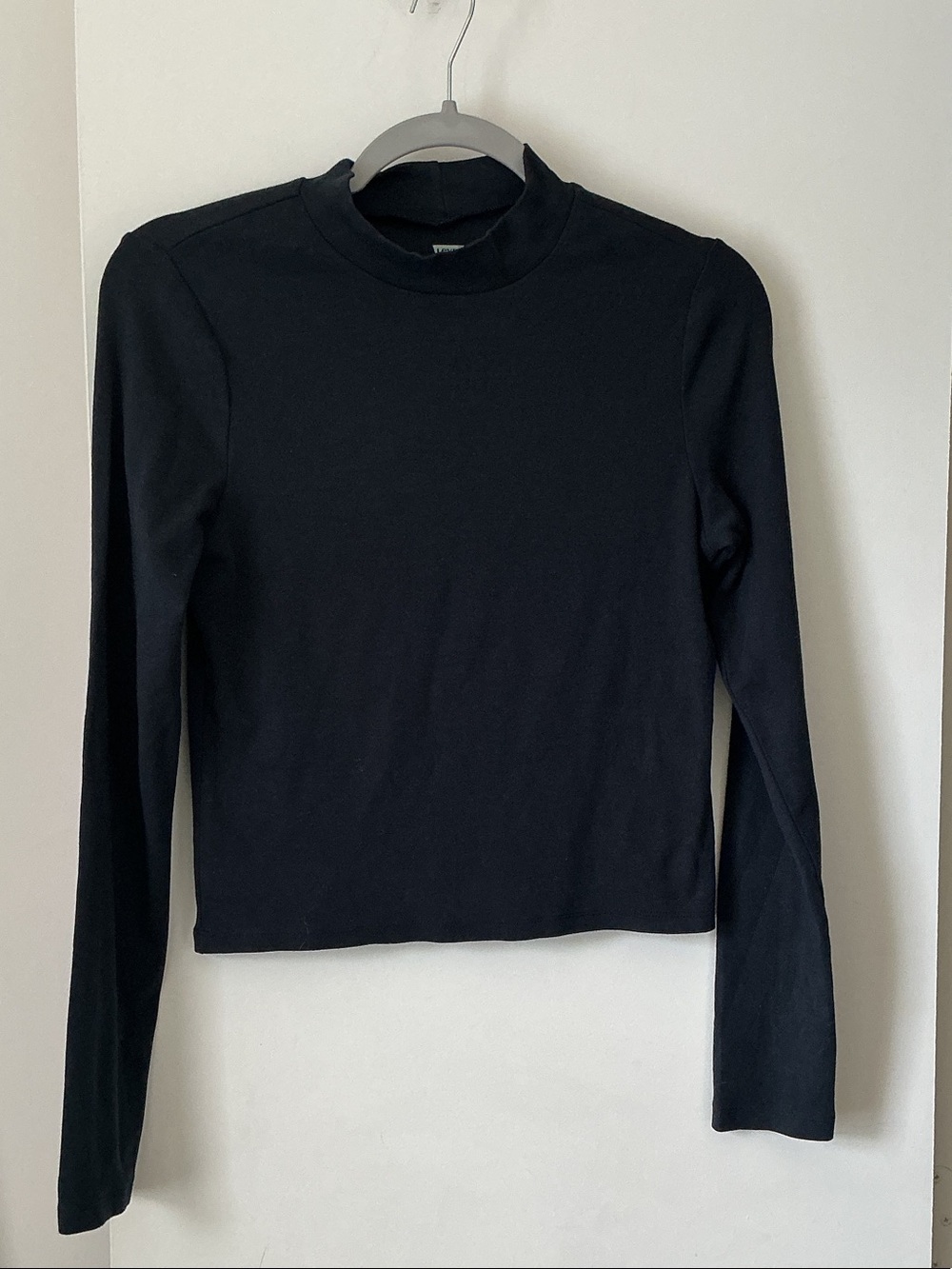 Women’s Black Long-Sleeve Mock Neck Top. By Levi’s